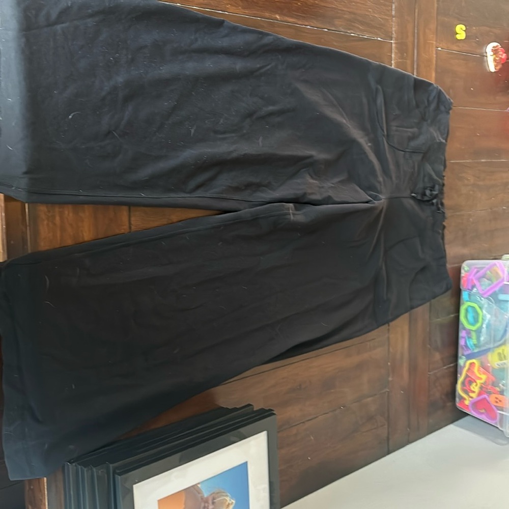 Lululemon wide leg pants